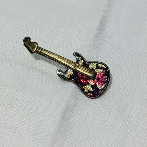 ❌ SOLD ❌Vintage, Guitar Brooch circa 1979. - Picture 2 of 9